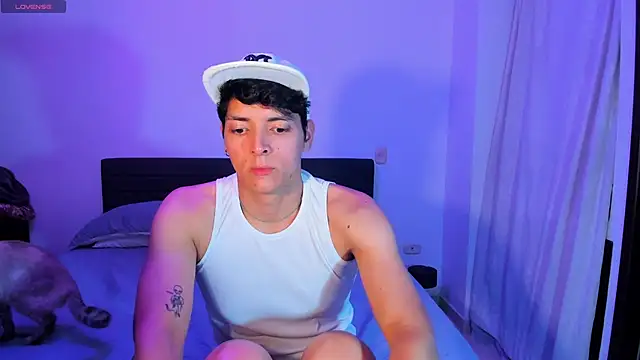  JacobMiller   online show from December 4, 10:18 pm