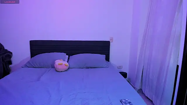  JacobMiller   online show from December 5, 9:00 pm