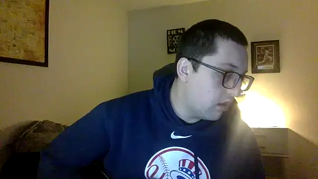 Snapshot of Milflover96 chatting on March 10, 12:18 am Milflover96 online show from March 10, 12:18 am