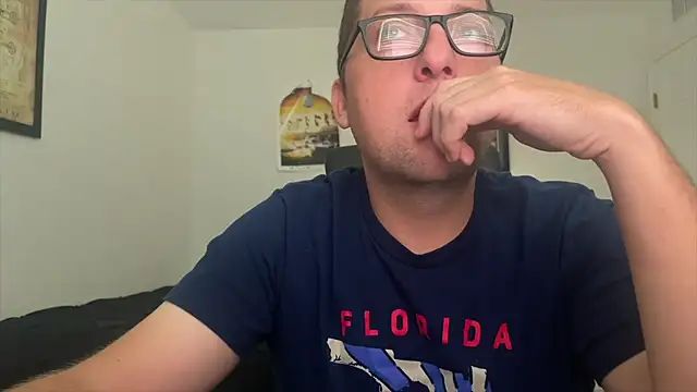 Snapshot of Milflover96 chatting on September 19, 4:18 pm Milflover96 online show from September 19, 4:18 pm