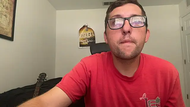 Snapshot of Milflover96 chatting on September 23, 6:00 pm Milflover96 online show from September 23, 6:00 pm