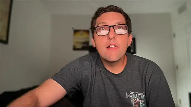 Snapshot of Milflover96 chatting on November 16, 11:54 pm Milflover96 online show from November 16, 11:54 pm