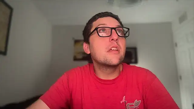 Snapshot of Milflover96 chatting on December 2, 10:38 pm Milflover96 online show from December 2, 10:38 pm