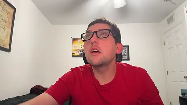 Snapshot of Milflover96 chatting on December 13, 10:37 pm Milflover96 online show from December 13, 10:37 pm