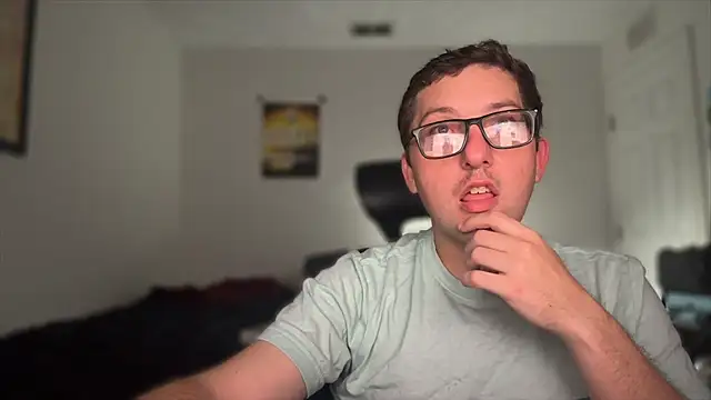 Snapshot of Milflover96 chatting on December 16, 9:53 pm Milflover96 online show from December 16, 9:53 pm