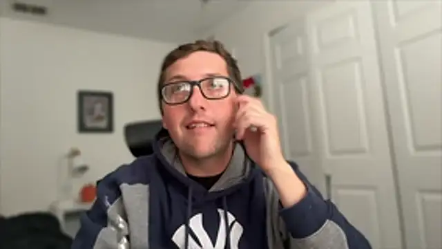 Snapshot of Milflover96 chatting on February 13, 10:06 pm Milflover96 online show from February 13, 10:06 pm