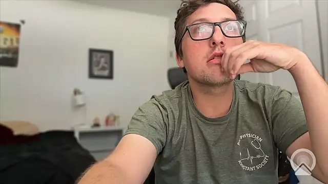 Snapshot of Milflover96 chatting on April 15, 5:20 pm Milflover96 online show from April 15, 5:20 pm