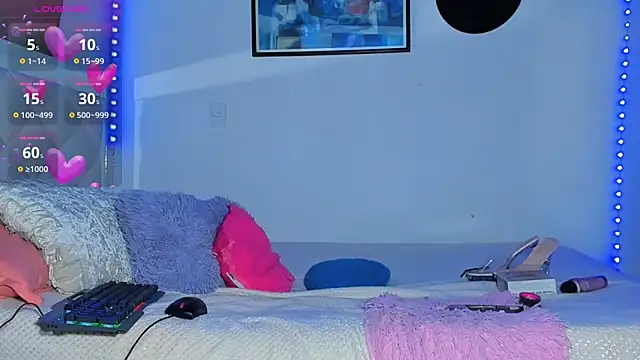 Snapshot of aryanasexx chatting on September 20, 10:27 am aryanasexx online show from September 20, 10:27 am