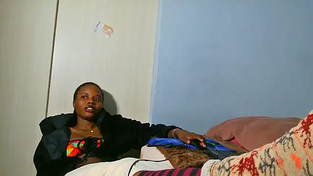 Snapshot of victora3 chatting on June 11, 2:53 am victora3 online show from June 11, 2:53 am