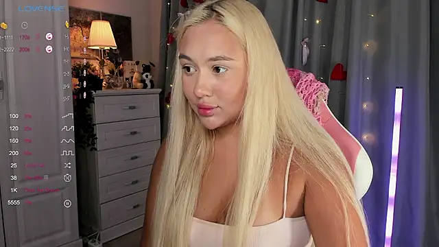  Loneve   online show from March 26, 4:01 pm