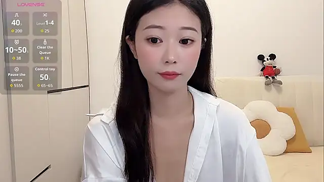Snapshot of yunyun121 chatting on September 28, 2:55 pm yunyun121 online show from September 28, 2:55 pm