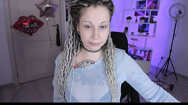 HoneySallyMoore online show from October 9, 5:44 pm