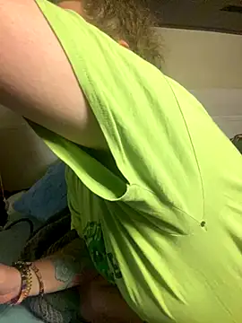 Snapshot of favoritestepsis chatting on November 19, 9:09 am favoritestepsis online show from November 19, 9:09 am