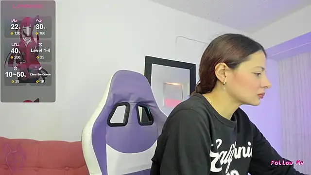 Snapshot of nicky_angel1 chatting on June 17, 6:42 pm nicky angel1 online show from June 17, 6:42 pm