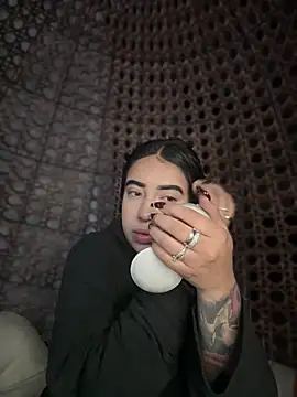 Snapshot of Scarlett-LS chatting on October 24, 4:09 am Scarlett-LS online show from October 24, 4:09 am