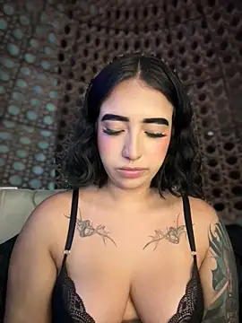 Snapshot of Scarlett-LS chatting on October 30, 4:14 am Scarlett-LS online show from October 30, 4:14 am