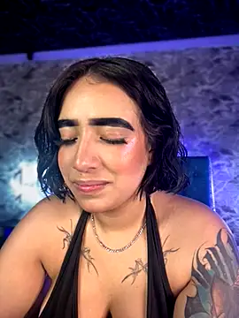 Snapshot of Scarlett-LS chatting on November 28, 2:14 am Scarlett-LS online show from November 28, 2:14 am