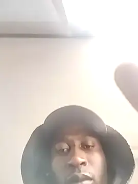 Snapshot of machinery98ron chatting on December 22, 10:34 am machinery98ron online show from December 22, 10:34 am