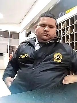 Snapshot of oscarshow24 chatting on March 22, 9:24 am oscarshow24 online show from March 22, 9:24 am