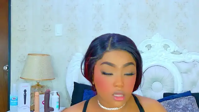 TianahGlow online show from February 18, 5:20 pm