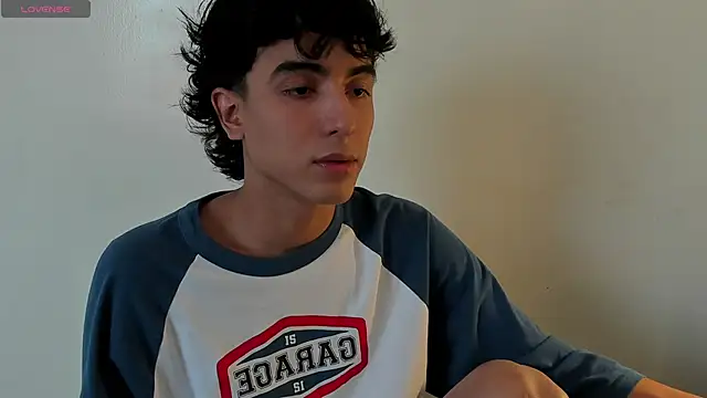 Snapshot of salvatore_montt chatting on March 8, 6:37 pm salvatore montt online show from March 8, 6:37 pm