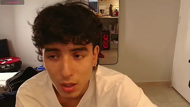 Snapshot of salvatore_montt chatting on March 14, 3:37 am salvatore montt online show from March 14, 3:37 am