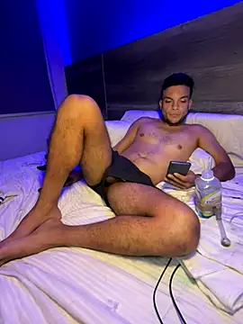 Brunohornyxh online show from November 30, 9:35 am