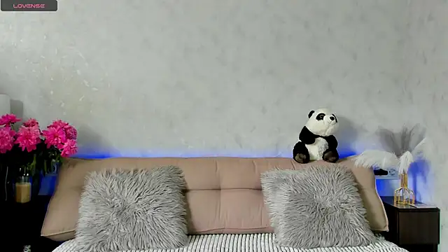 Snapshot of Tina_Mart chatting on May 30, 8:33 am Tina Mart online show from May 30, 8:33 am