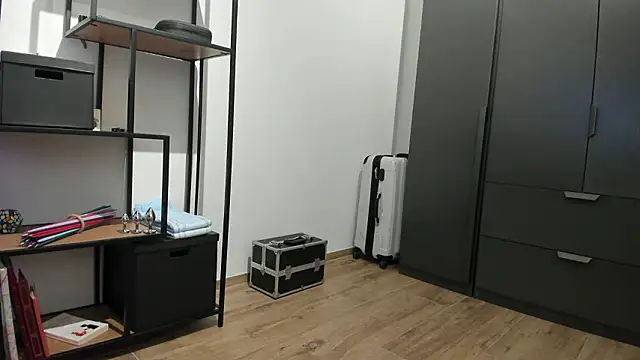 molicaremolicare online show from February 7, 5:05 pm