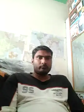 Snapshot of ccuteboyyyy chatting on March 1, 12:12 pm ccuteboyyyy online show from March 1, 12:12 pm