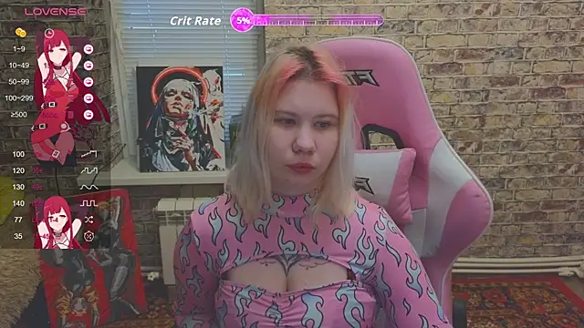 Snapshot of Little_kitsune1707 chatting on November 27, 6:37 am Little kitsune1707 online show from November 27, 6:37 am