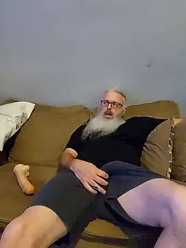 Snapshot of HardSteele97 chatting on February 15, 7:43 pm HardSteele97 online show from February 15, 7:43 pm