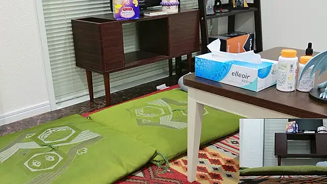 YARASERO-kun online show from February 8, 11:46 am