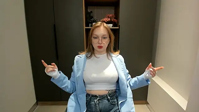 EdlaHames online show from February 16, 8:10 am