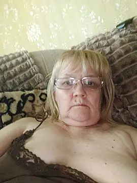 Violet5364 online show from June 19, 3:49 pm