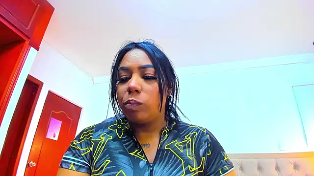 Snapshot of emma_purple_ chatting on September 20, 12:17 pm emma purple online show from September 20, 12:17 pm