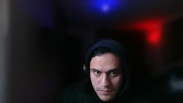 Andresbogota11 online show from July 14, 5:40 pm