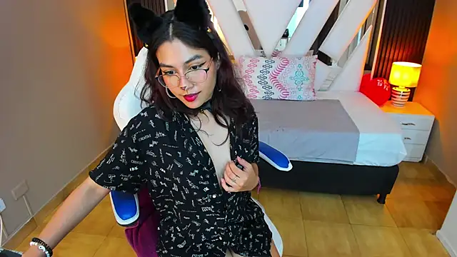 Cristin Petite online show from February 17, 9:41 pm