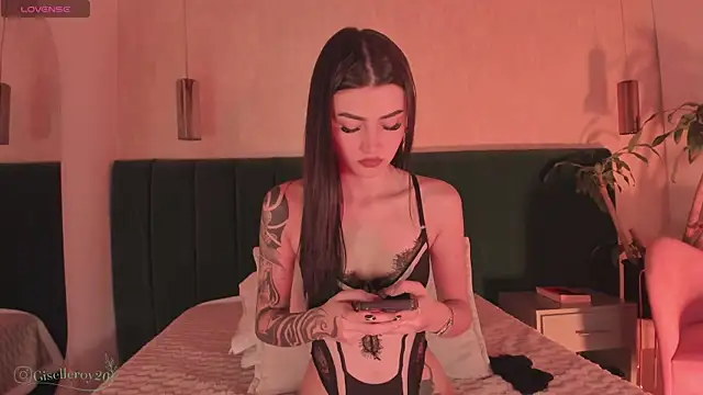 Giselle royy online show from June 25, 1:26 pm