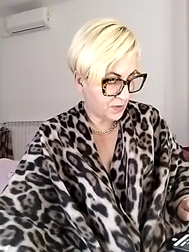 Pumabionda online show from March 7, 3:25 am