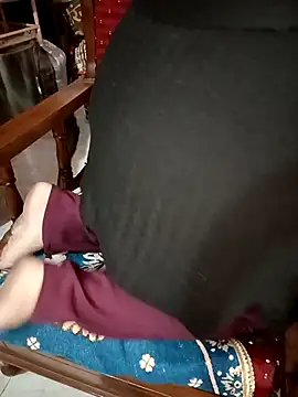 Snapshot of Mannat-222 chatting on December 5, 2:36 pm Mannat-222 online show from December 5, 2:36 pm