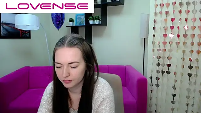 Snapshot of babysue89 chatting on February 14, 7:28 am babysue89 online show from February 14, 7:28 am