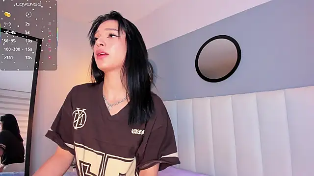 Snapshot of alice_lodge chatting on November 26, 3:07 am alice lodge online show from November 26, 3:07 am