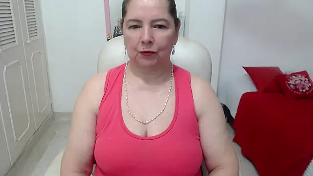 leonela 69 online show from June 3, 10:15 pm