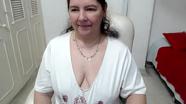 leonela 69 online show from June 11, 3:37 am