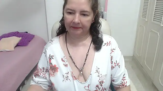 leonela 69 online show from July 1, 9:22 am