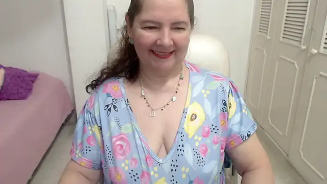 leonela 69 online show from July 9, 11:31 pm