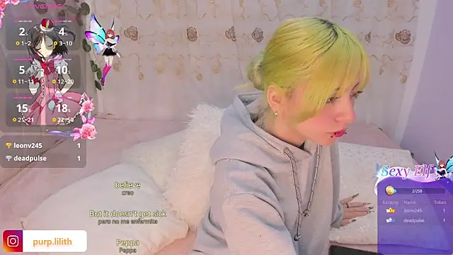 Snapshot of purplelilith3 chatting on March 5, 1:42 am purplelilith3 online show from March 5, 1:42 am