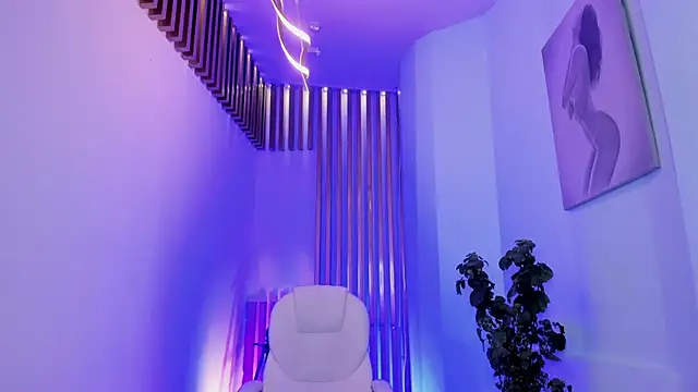 EmiliaRose  online show from March 3, 2:47 am