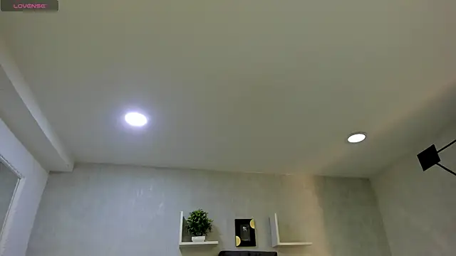 EmiliaRose  online show from October 6, 8:50 pm